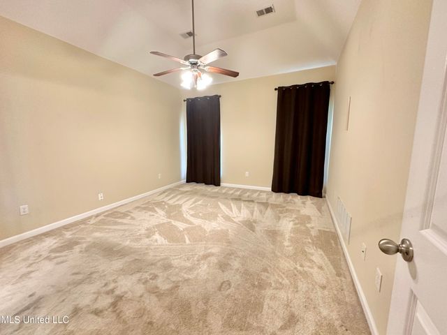 211 Fairway Trace Drive, Hernando, MS 38632