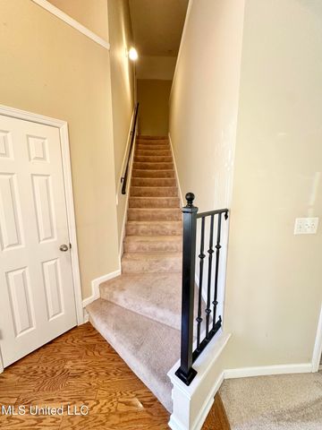 211 Fairway Trace Drive, Hernando, MS 38632