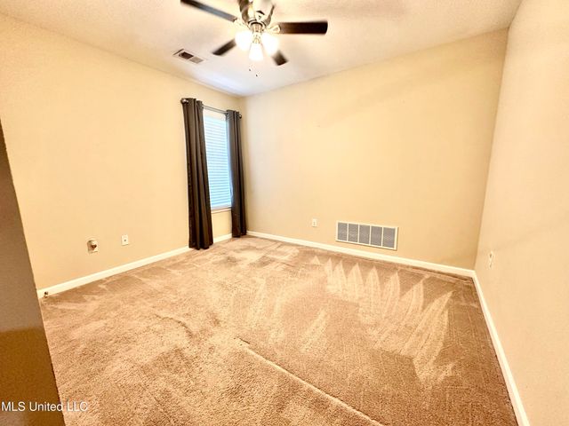 211 Fairway Trace Drive, Hernando, MS 38632