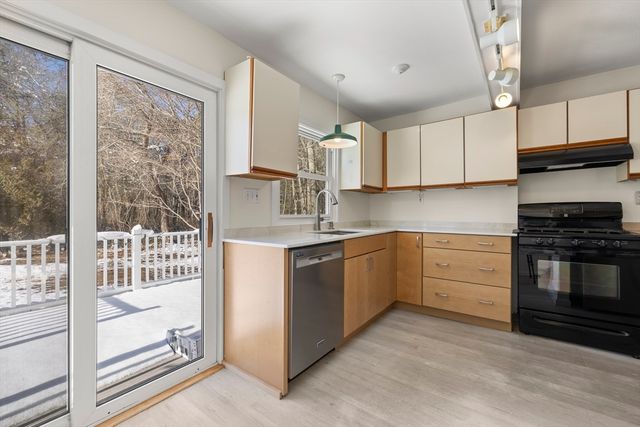 701 Mill Street, Marion, MA 02738