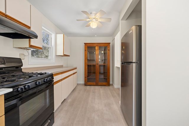 701 Mill Street, Marion, MA 02738