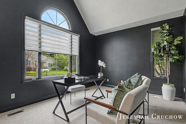 3333 Falcon Bluff Court Ne, Grand Rapids Twp, MI 49525