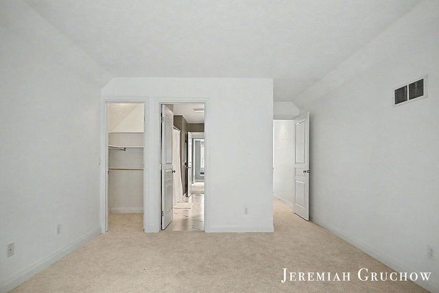3333 Falcon Bluff Court Ne, Grand Rapids Twp, MI 49525