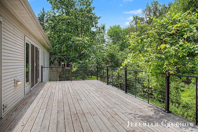 3333 Falcon Bluff Court Ne, Grand Rapids Twp, MI 49525