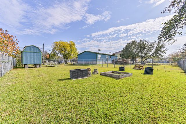 1036 9th Street, Dickinson, TX 77539