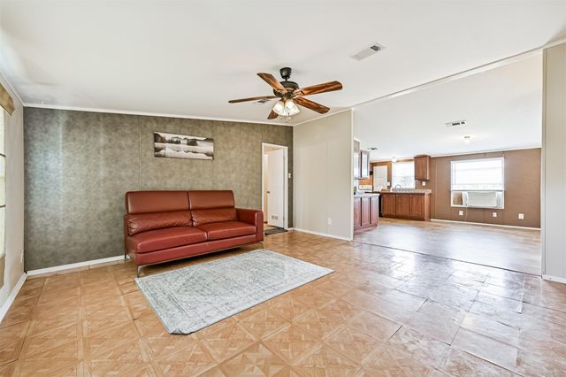 1036 9th Street, Dickinson, TX 77539