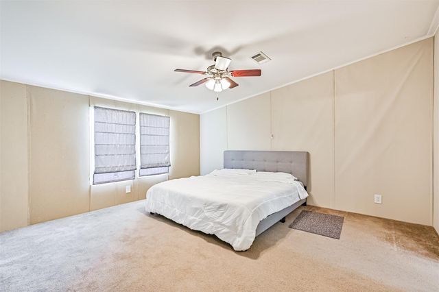 1036 9th Street, Dickinson, TX 77539