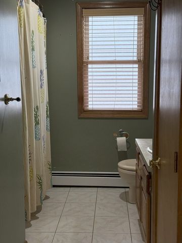 102 Vestal St, Fall River, MA 02720