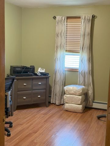 102 Vestal St, Fall River, MA 02720