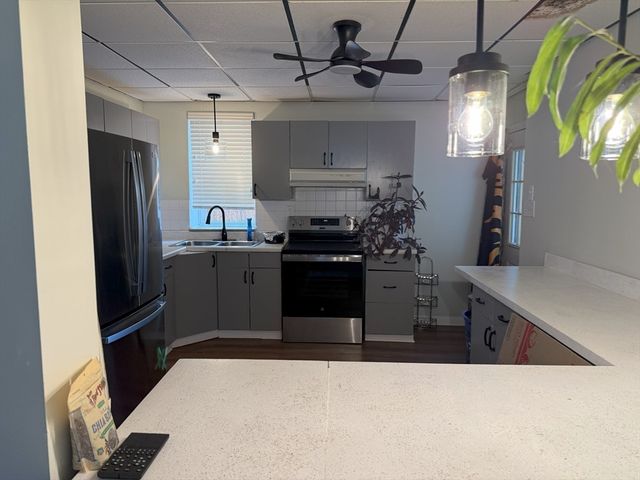 102 Vestal St, Fall River, MA 02720