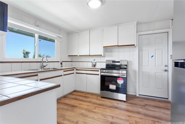 1484 Halekoa Drive, Honolulu, HI 96821