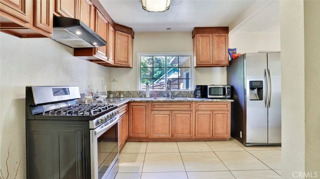 10058 Sunland Boulevard, Sunland, CA 91040