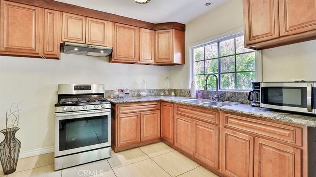 10058 Sunland Boulevard, Sunland, CA 91040