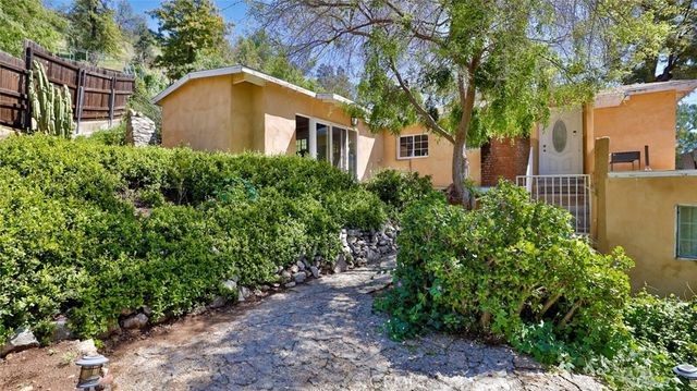 10058 Sunland Boulevard, Sunland, CA 91040
