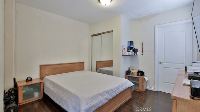 10058 Sunland Boulevard, Sunland, CA 91040