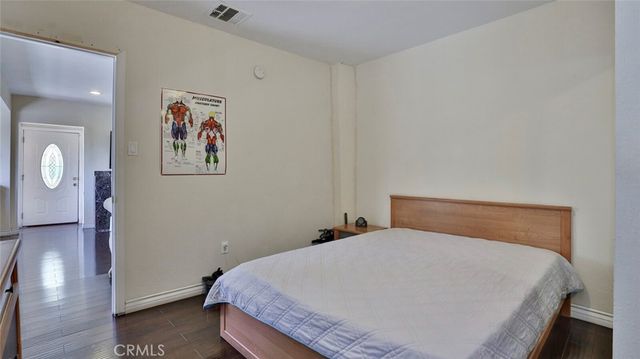 10058 Sunland Boulevard, Sunland, CA 91040