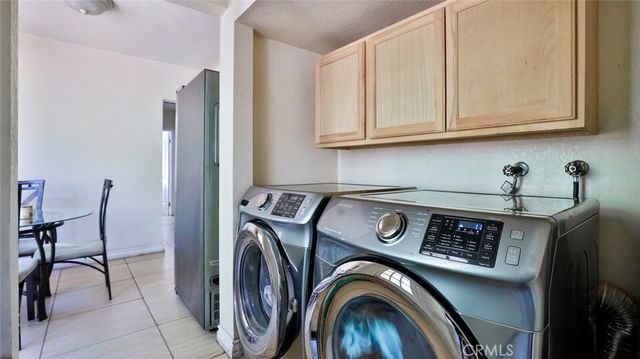 10058 Sunland Boulevard, Sunland, CA 91040