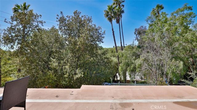 10058 Sunland Boulevard, Sunland, CA 91040
