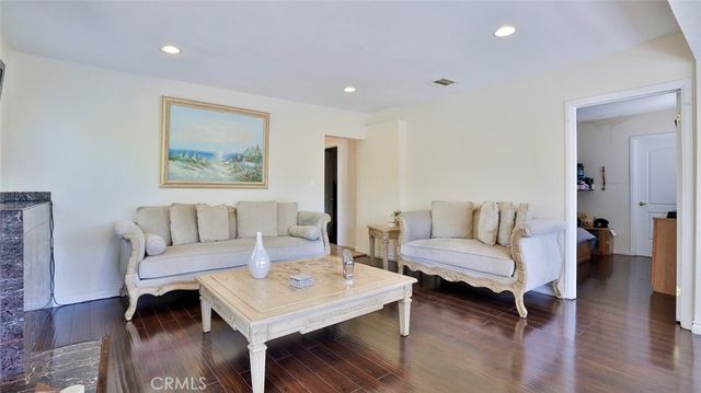 10058 Sunland Boulevard, Sunland, CA 91040