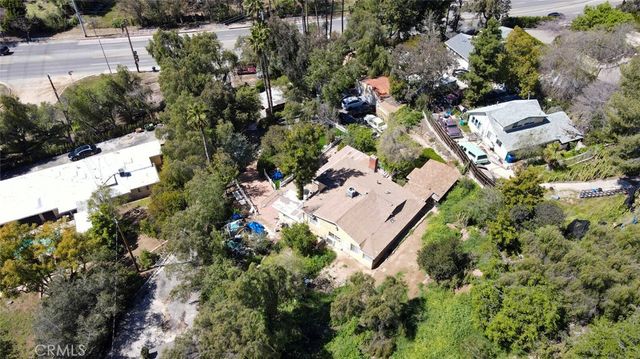 10058 Sunland Boulevard, Sunland, CA 91040