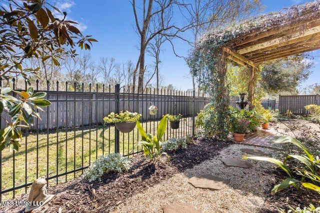 3808 Acadian Village Drive, Ocean Springs, MS 39564