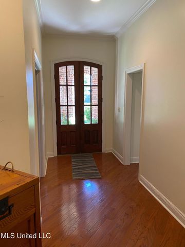 3808 Acadian Village Drive, Ocean Springs, MS 39564