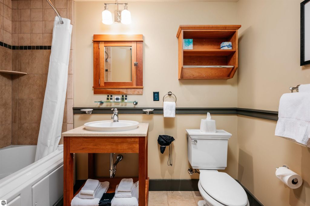 Image 28 of property listing at 2035 N US-31 N # 105, Traverse City, MI 49686