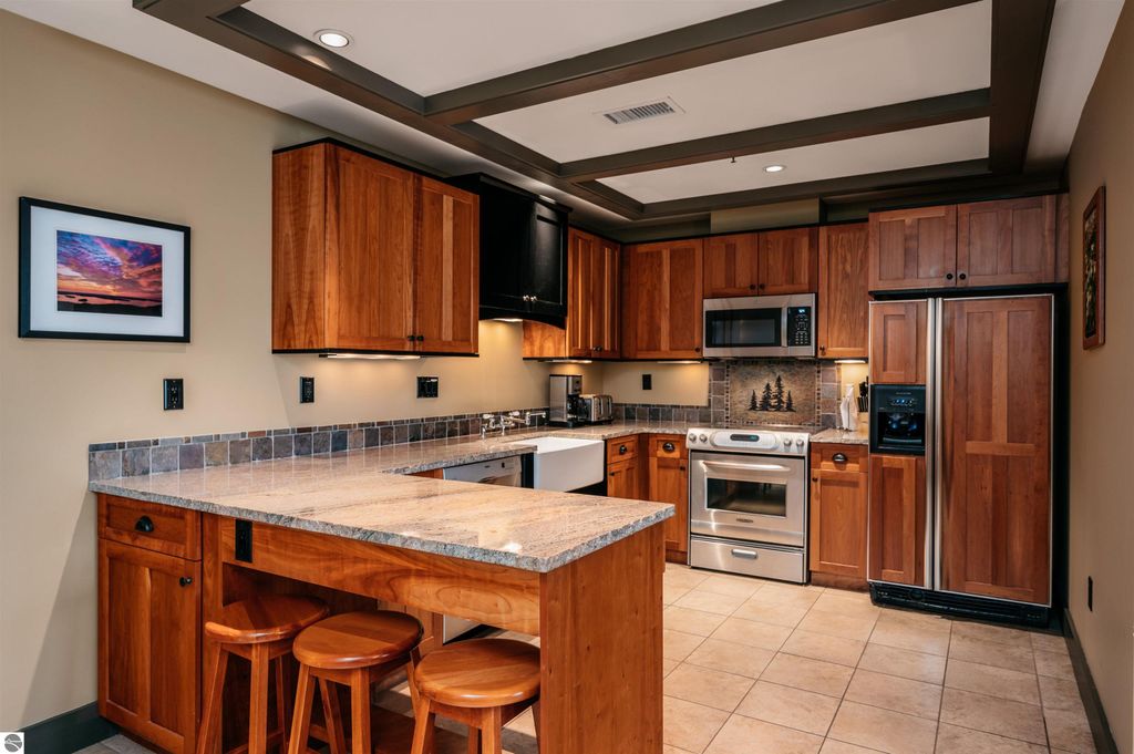 Image 3 of property listing at 2035 N US-31 N # 105, Traverse City, MI 49686