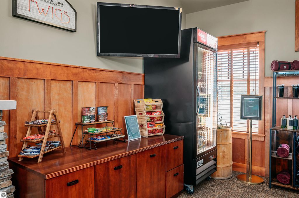 Image 70 of property listing at 2035 N US-31 N # 105, Traverse City, MI 49686