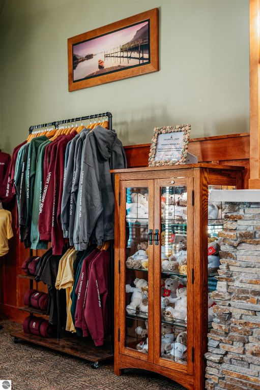 Image 83 of property listing at 2035 N US-31 N # 105, Traverse City, MI 49686