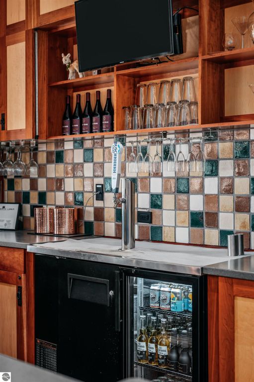 Image 85 of property listing at 2035 N US-31 N # 105, Traverse City, MI 49686