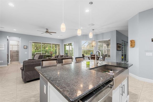 2611 COCO PALM CIRCLE, Wesley Chapel, FL 33543