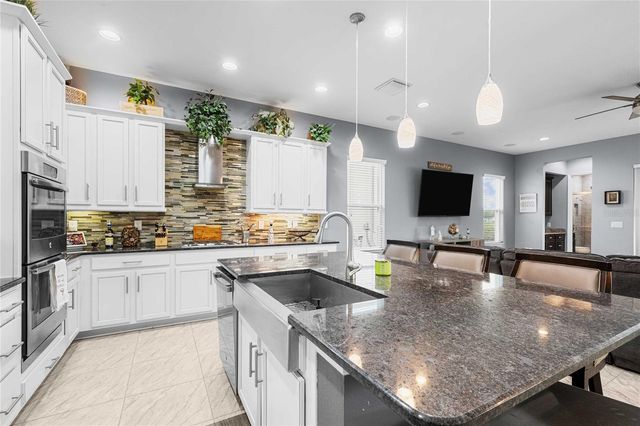 2611 COCO PALM CIRCLE, Wesley Chapel, FL 33543