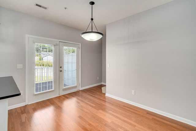 804 Spence Enclave Ln, Nashville, TN 37210