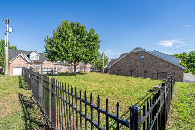 804 Spence Enclave Ln, Nashville, TN 37210