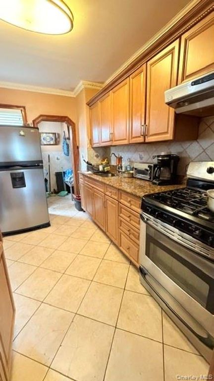 77-03 95th Avenue, Ozone Park, NY 11416 — photo 2