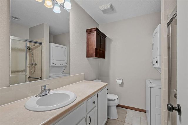11327 W 77TH Terrace, Shawnee, KS 66214
