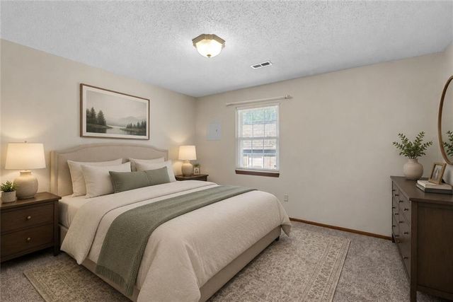 11327 W 77TH Terrace, Shawnee, KS 66214