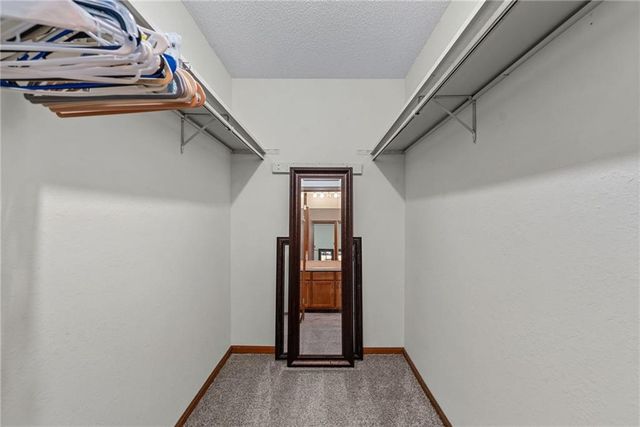 11327 W 77TH Terrace, Shawnee, KS 66214