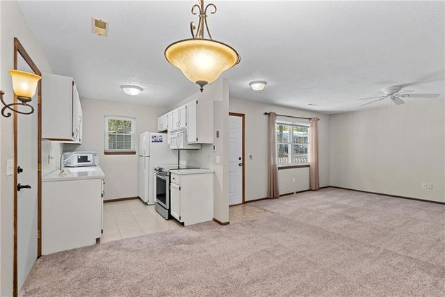 11327 W 77TH Terrace, Shawnee, KS 66214