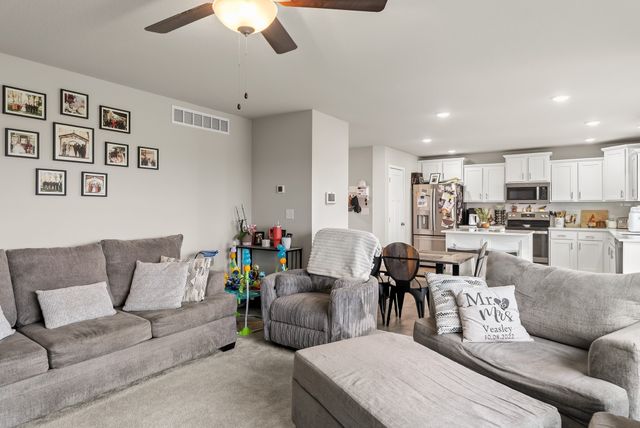 335 NW Horan Court, Waukee, IA 50263