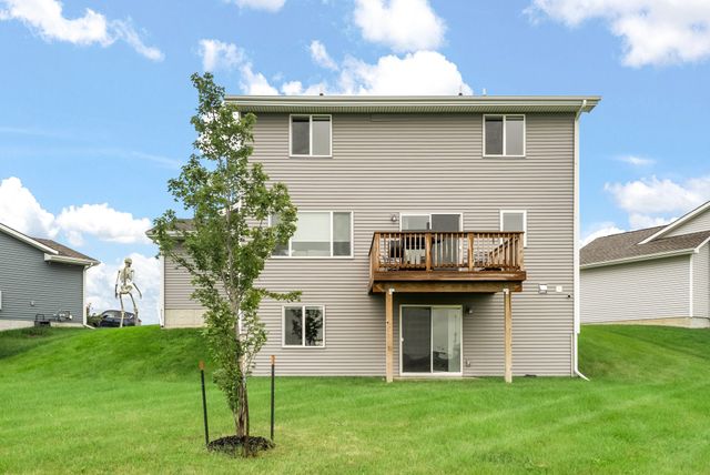 335 NW Horan Court, Waukee, IA 50263