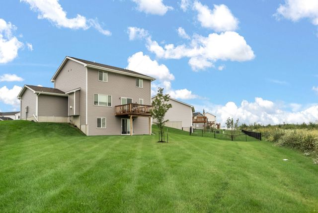 335 NW Horan Court, Waukee, IA 50263