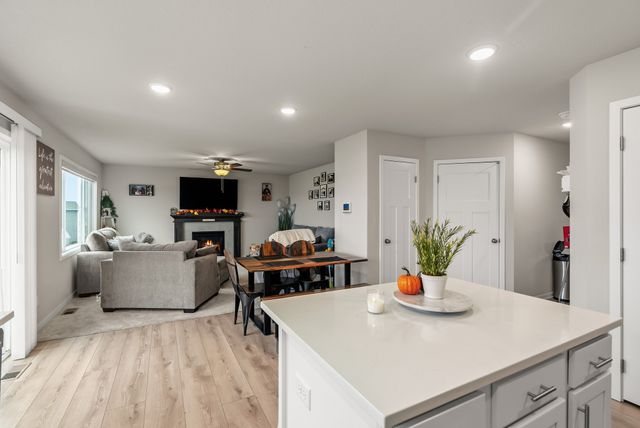 335 NW Horan Court, Waukee, IA 50263