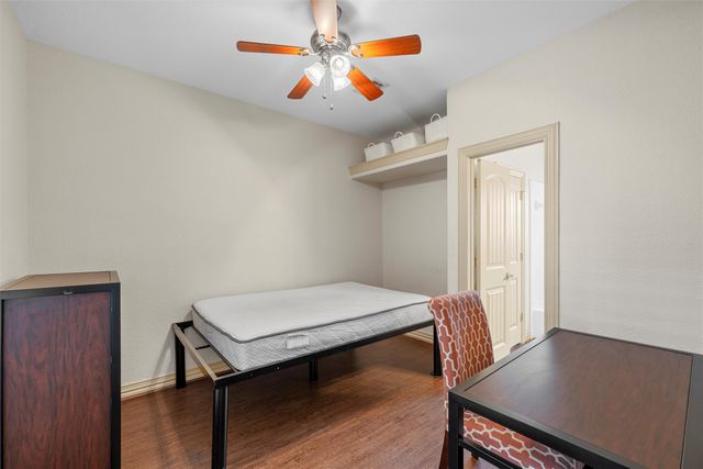 2410 S 2nd 205, Waco, TX 76706