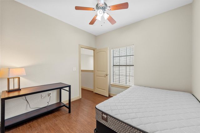 2410 S 2nd 205, Waco, TX 76706