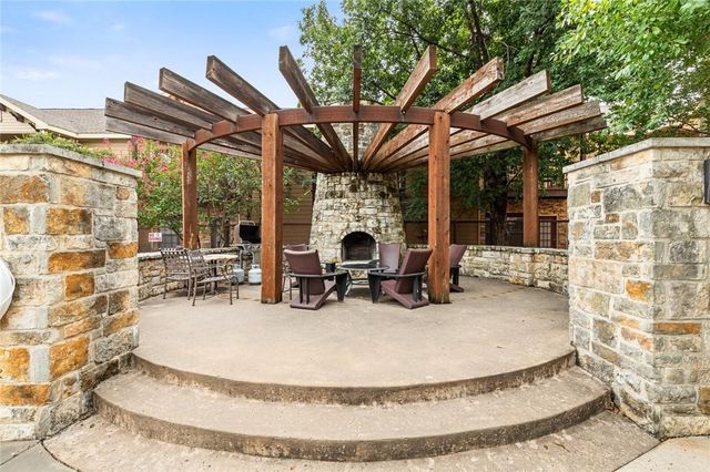 2410 S 2nd 205, Waco, TX 76706