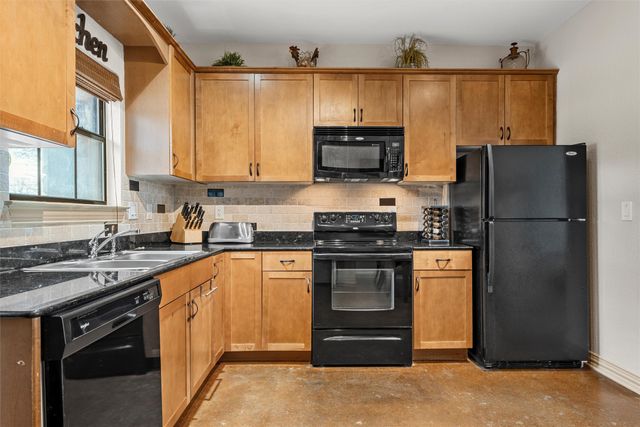 2410 S 2nd 205, Waco, TX 76706