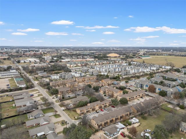 2410 S 2nd 205, Waco, TX 76706