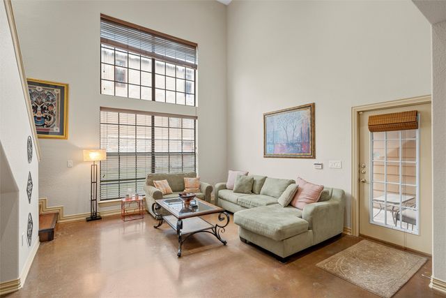 2410 S 2nd 205, Waco, TX 76706